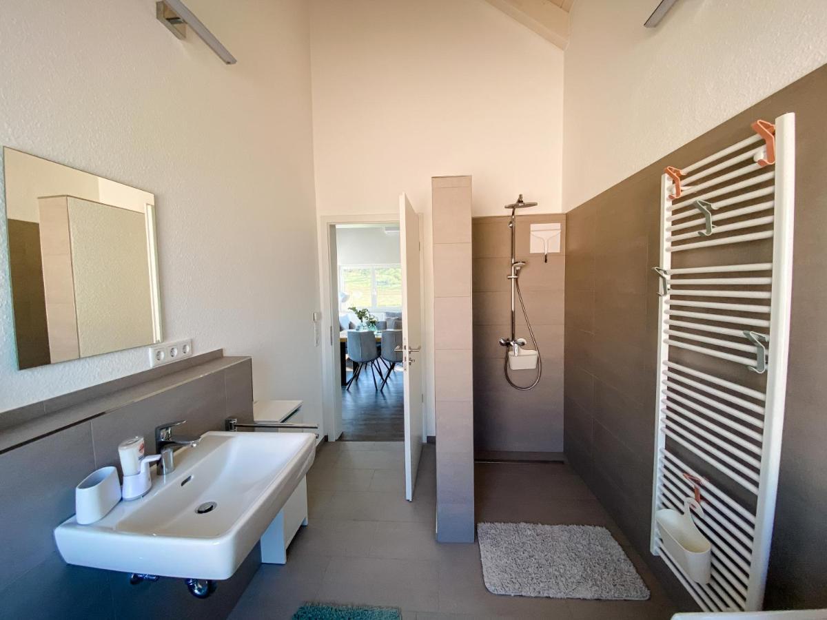 Wunderschoene Helle Wohnung Mit Grosser Dachterrasse 戈特马丁根 外观 照片