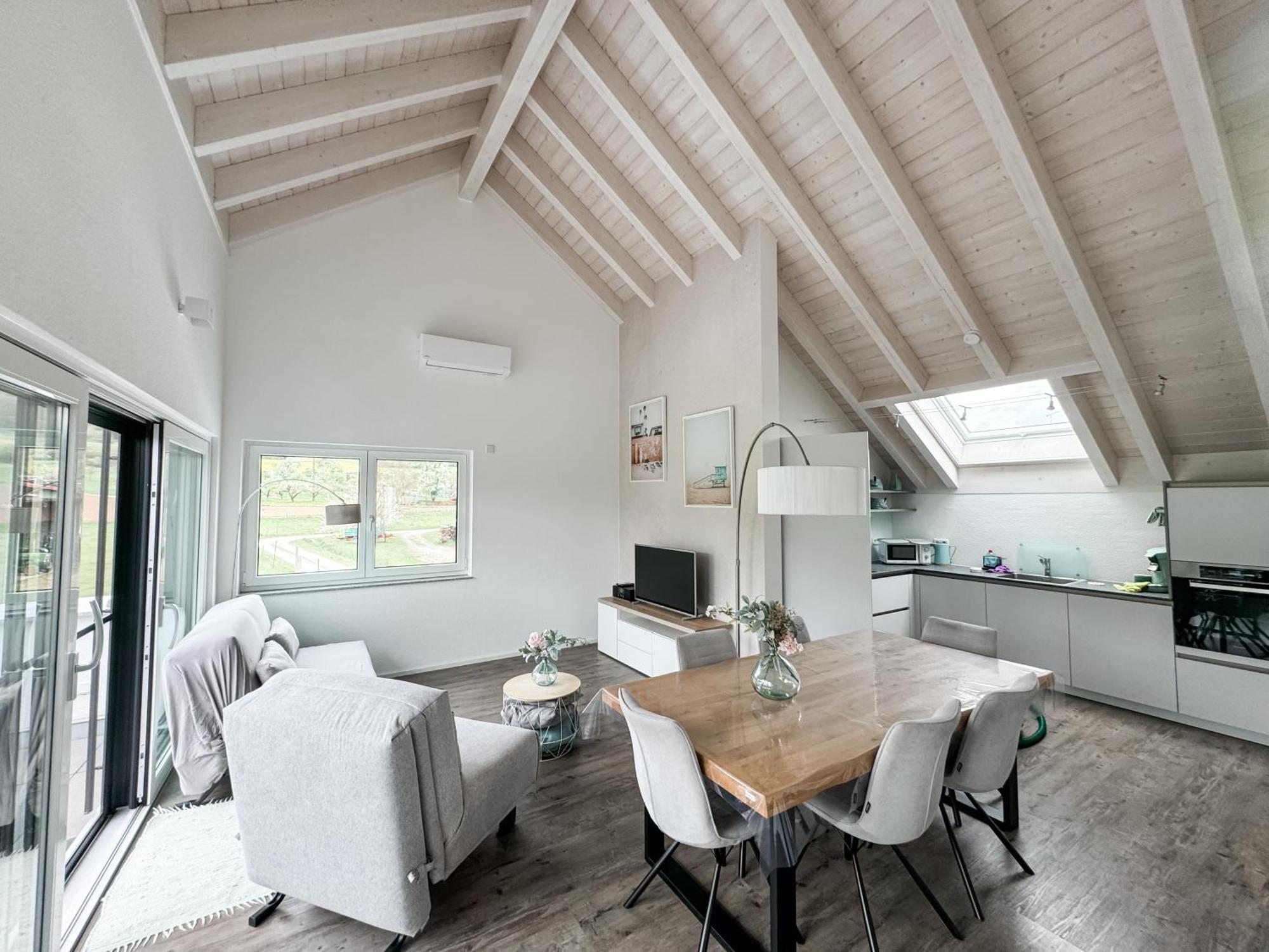 Wunderschoene Helle Wohnung Mit Grosser Dachterrasse 戈特马丁根 外观 照片